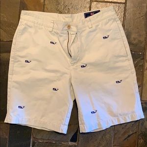 Men’s Vineyard Vine shorts